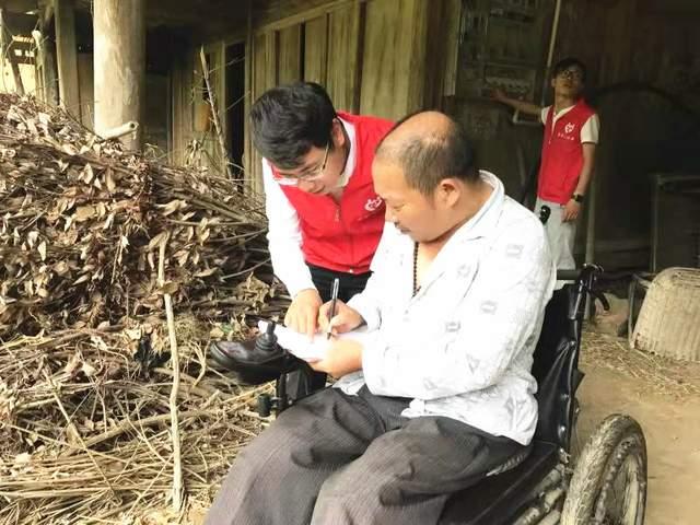 蔡其将获誉全国学雷锋先进个人 蔡其将获誉全国学雷锋先进个人