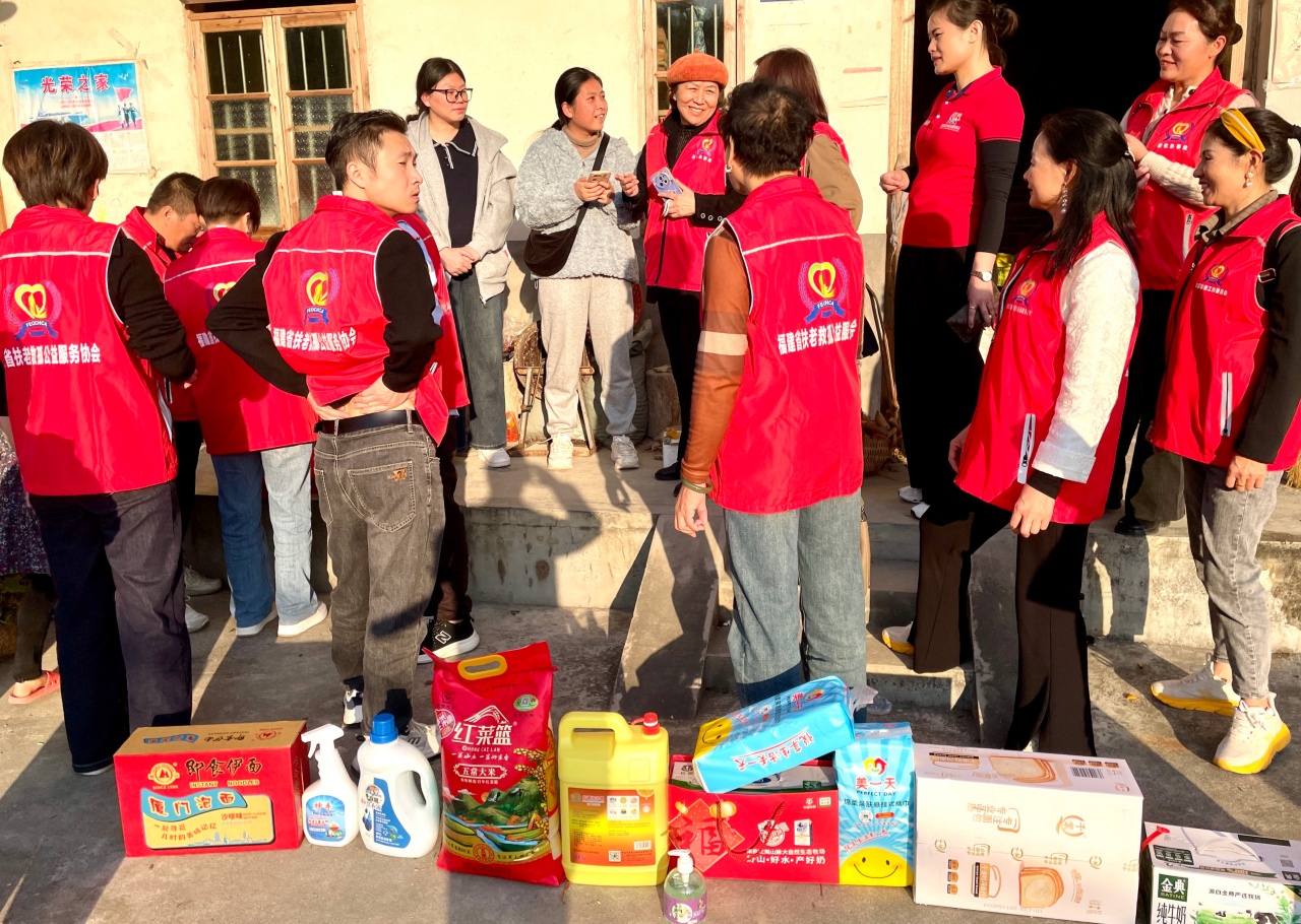 ����ů�»� ĸ�������С��������ľȹ�・��׼��ѧ����3�ڻ��ʵ